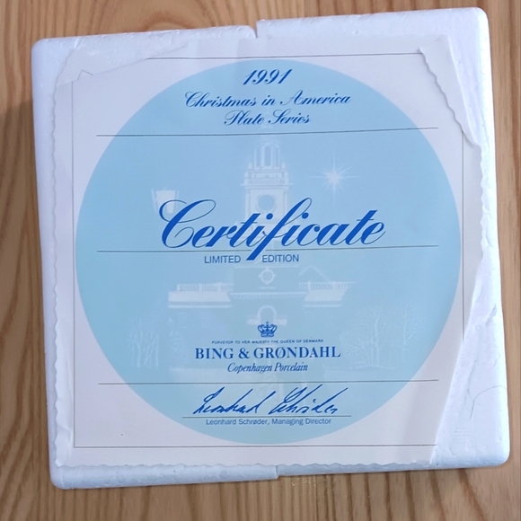 Bing & Grondahl Christmas In America 1991    Plate - Picture 5 of 5